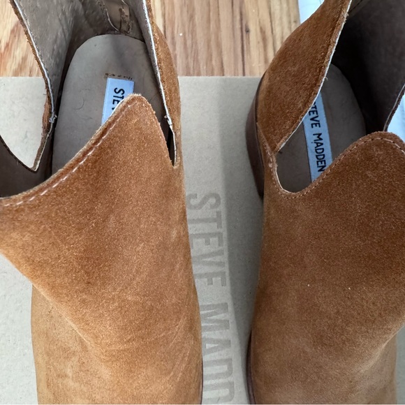 Steve Madden ankle boot with cut out - Picture 6 of 9